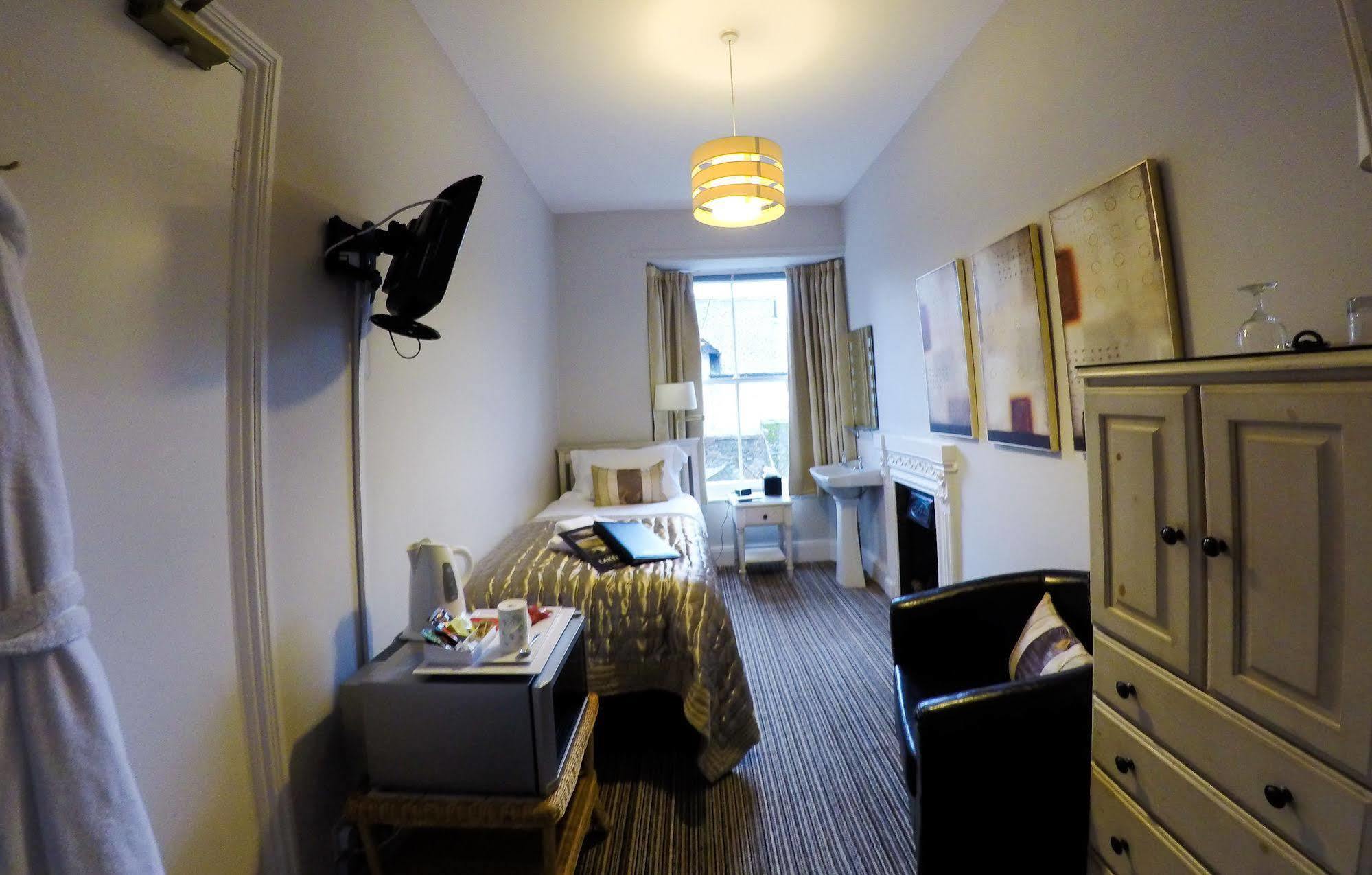 Dene House Guest House ボウネス＝オン＝ウィンダミア エクステリア 写真