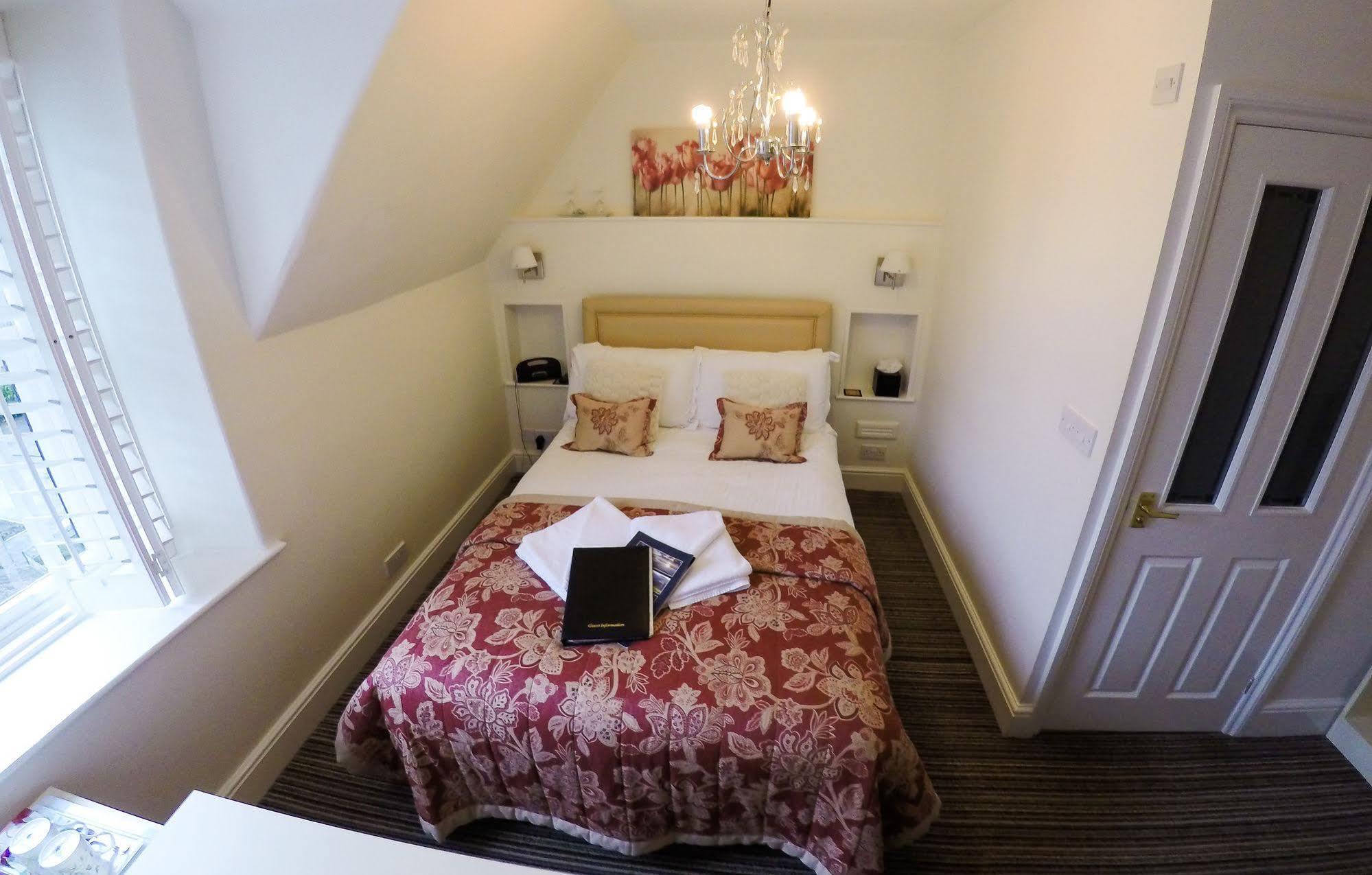 Dene House Guest House ボウネス＝オン＝ウィンダミア エクステリア 写真